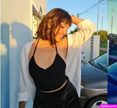 Iari Azcurra OnlyFans Thumbnail #ejaAxW5Eab