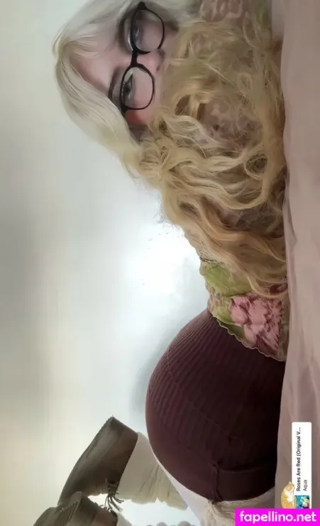 Iasmi Manole OnlyFans Thumbnail #e0e4zDInxX