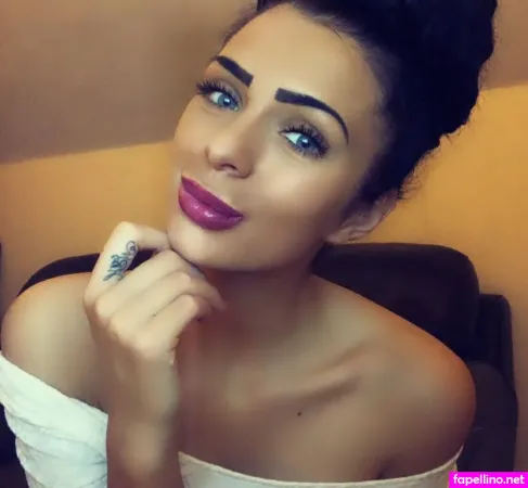 Iasmina Roxana OnlyFans Thumbnail #3MYXX9WaYV