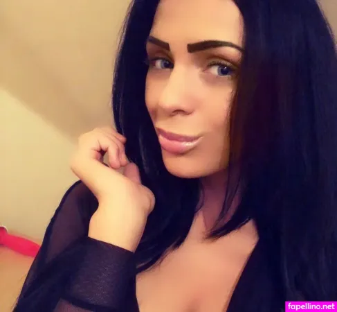 Iasmina Roxana OnlyFans Thumbnail #NvrPy1Mlgx