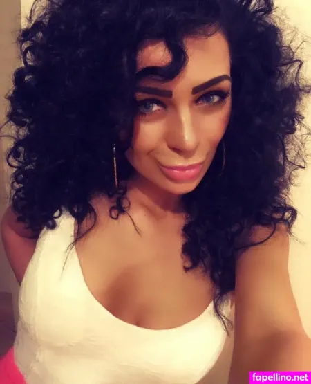 Iasmina Roxana OnlyFans Thumbnail #sRrNP1rVXV