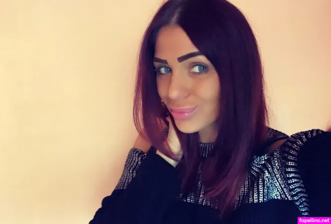 Iasmina Roxana OnlyFans Thumbnail #t954s7zQmt