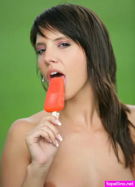 Ice Lolly OnlyFans Thumbnail #CbRzKW6CBz