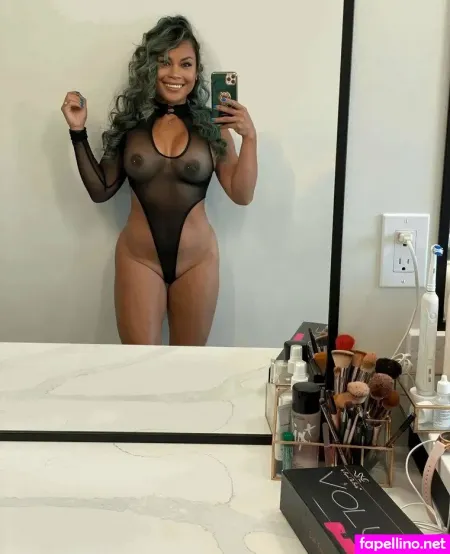 Ice Queen143 OnlyFans Thumbnail #0zjh7B5BOO