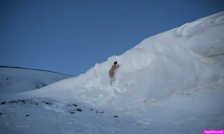 Iceiceladyinfinate OnlyFans Thumbnail #qa41C02Gff