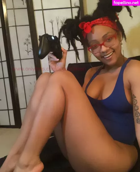 Iconic3ileen OnlyFans Thumbnail #KOKn9YpzP1