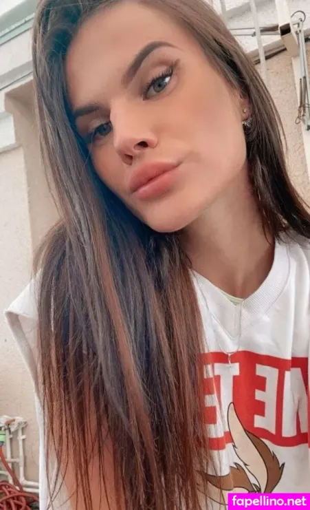 Idealova OnlyFans Thumbnail #11HyxEdKyS