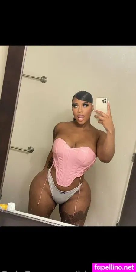 Idolizedmaya OnlyFans Thumbnail #UhxDlzfBYa
