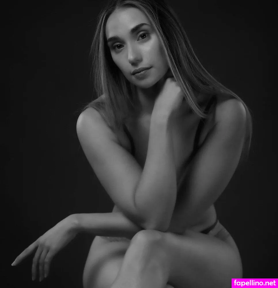 IFBB / Muscle / Athletic Professional Nude Leaked OnlyFans Photo #PkuJU2VbFC