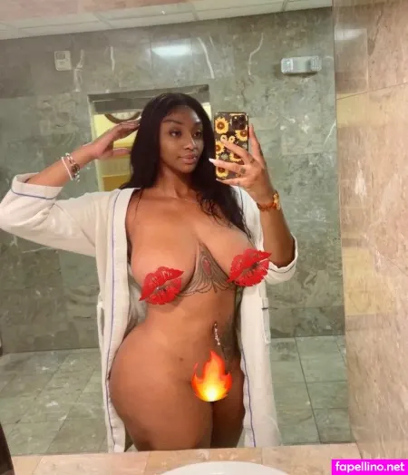 Ifeoma Sophia OnlyFans Thumbnail #84xXrTEHA5