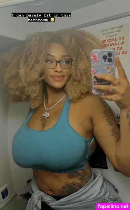 Ifeoma Sophia OnlyFans Thumbnail #8iXf4Ewi1b