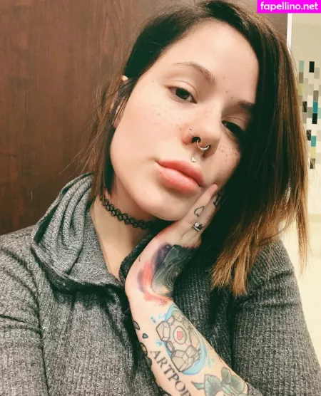 Ihatelaiika OnlyFans Thumbnail #NkTLog8l7r