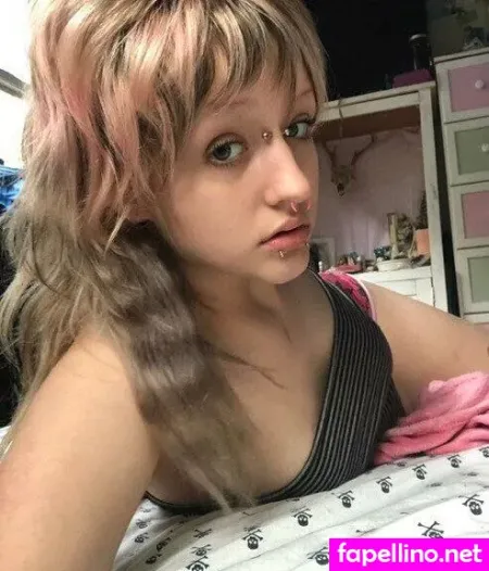 Ihatemollli OnlyFans Thumbnail #F3FaXbYA4b
