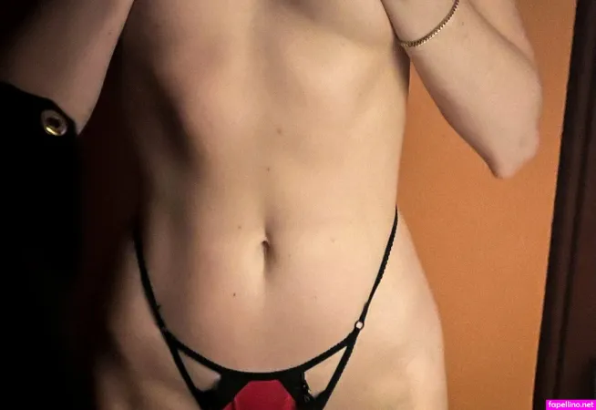 Iiblackrabbit OnlyFans Thumbnail #9E8gg1HnX1