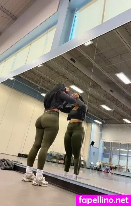 Iiix3 OnlyFans Thumbnail #0CPukYL5yy