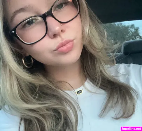 Iisabellarosee OnlyFans Thumbnail #XmLwgmnmDT