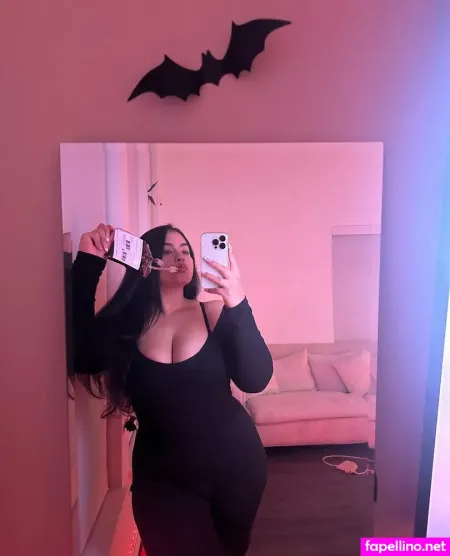 Iisabelxx OnlyFans Thumbnail #GFwqXOMKaq