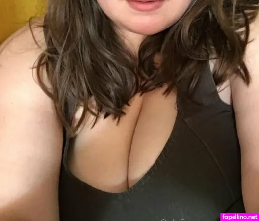 Iiteetee OnlyFans Thumbnail #2v8jj25v0o