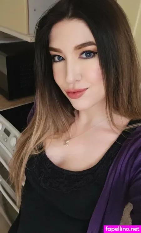 Iitsstrawberrygemfree OnlyFans Thumbnail #U10MXYPWPM