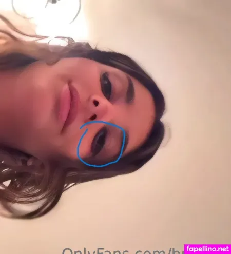 Ika D Auria 12 OnlyFans Thumbnail #uKyqfx5Xqd