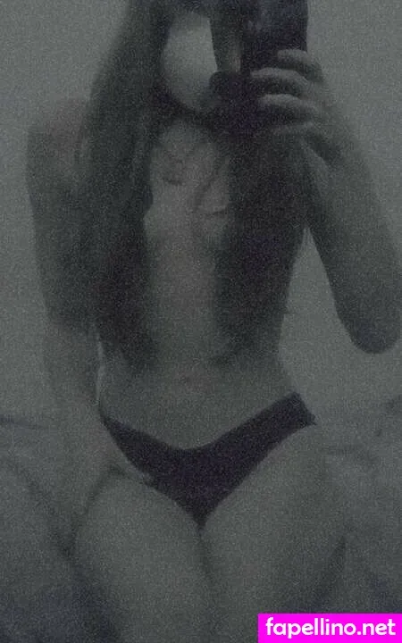 Ikkle Vixen OnlyFans Thumbnail #iNehStgONB