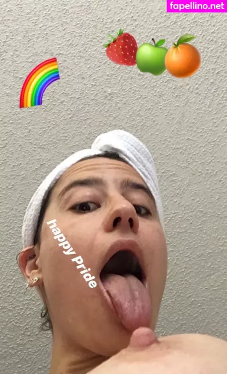 Ilana Glazer OnlyFans Thumbnail #7i48WjCJuV