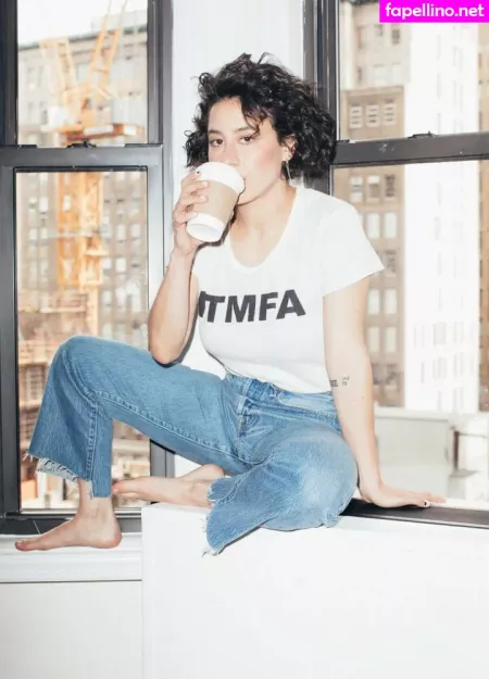 Ilana Glazer OnlyFans Thumbnail #yShVxbIc7S