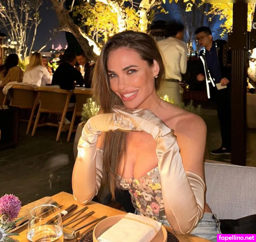 Ilary Blasi, ilaryblasi Nude Leaked OnlyFans Photo #7l2Gv9Iuq7