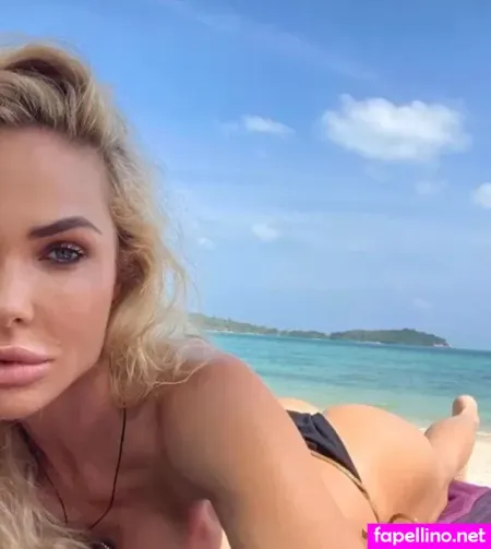 Ilary Blasi OnlyFans Thumbnail #AtjOT4yxVO