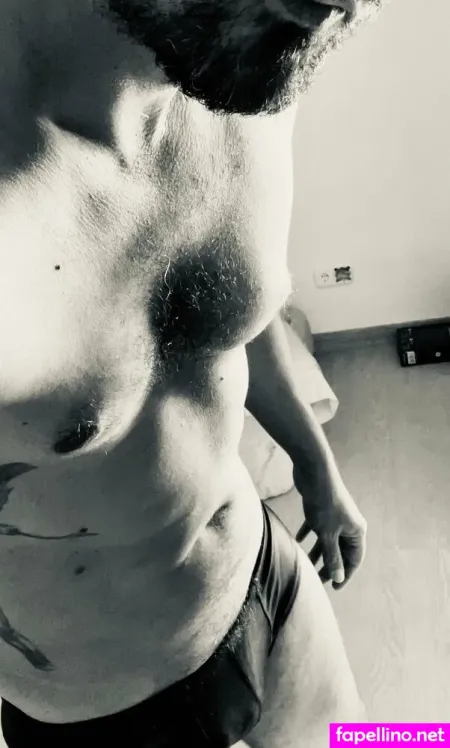 Ilcapitano4 OnlyFans Thumbnail #6Tqoj2eva6