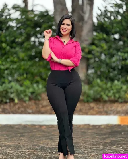 Ilenn Santos OnlyFans Thumbnail #yHmt3oxW7B