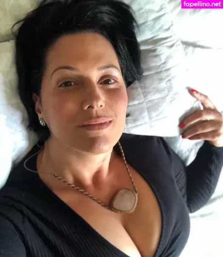Ileuza Elias OnlyFans Thumbnail #y6rNny0Arb