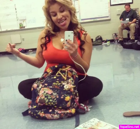 Ilianna OnlyFans Thumbnail #HjIfW95B4p