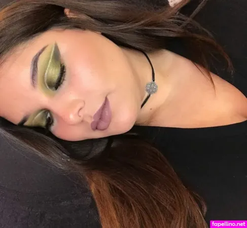 Ilianna OnlyFans Thumbnail #KE23G5qHwA