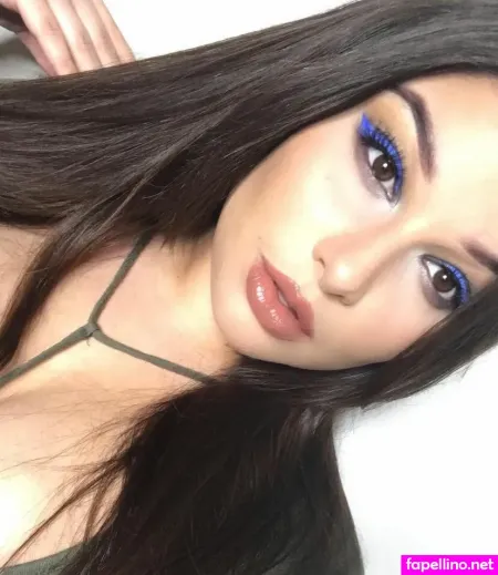 Ilianna OnlyFans Thumbnail #dv9pargS64