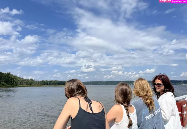 Ilina OnlyFans Thumbnail #t1REayRJqv