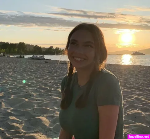 Ilinamcqueen OnlyFans Thumbnail #vZ1eKFg6em