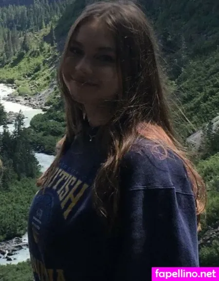 Ilinamcqueen OnlyFans Thumbnail #xDMTyO5S5H