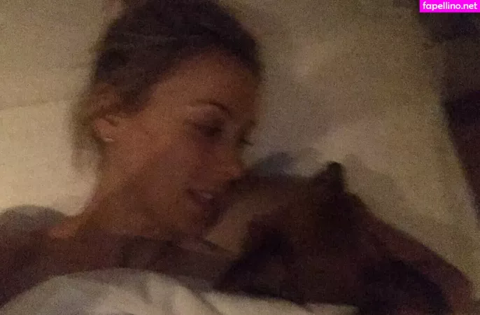 Iliza Shlesinger OnlyFans Thumbnail #DWM0qWQMPb