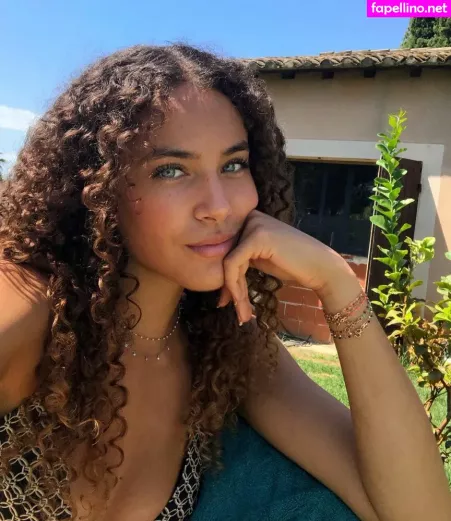 Illana Barry OnlyFans Thumbnail #zYUXVGf0cf