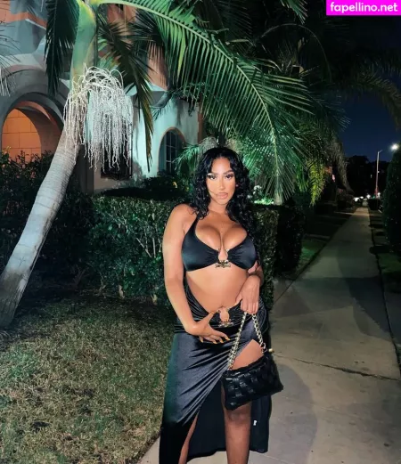 Illi Y OnlyFans Thumbnail #7xMfEdS7vS