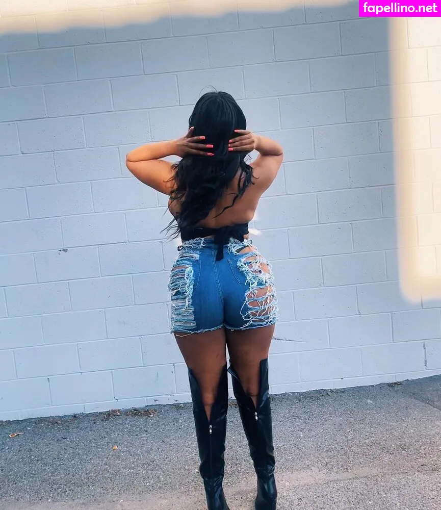 illi.y Nude Leaked OnlyFans Photo #BwlZPQIfio