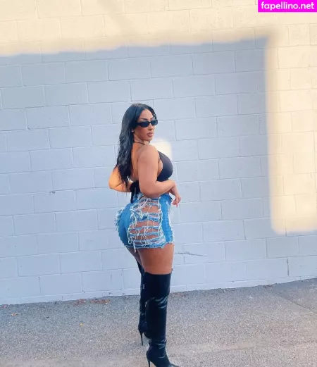 Illi Y OnlyFans Thumbnail #H1xvnCPLu3