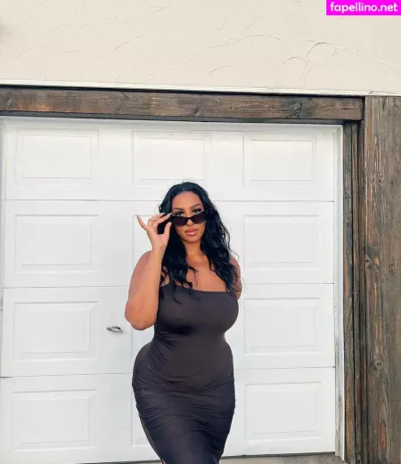 Illi Y OnlyFans Thumbnail #cppJhbW4qR