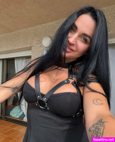 Ilona Ray OnlyFans Thumbnail #RpSZeHwf4K