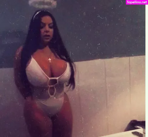 Iloveteniah OnlyFans Thumbnail #O4hUQsmhqC