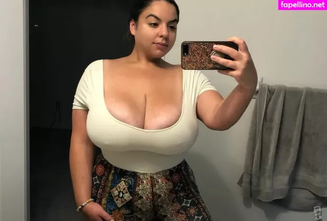 Iloveteniah OnlyFans Thumbnail #aAPZBTNDAN