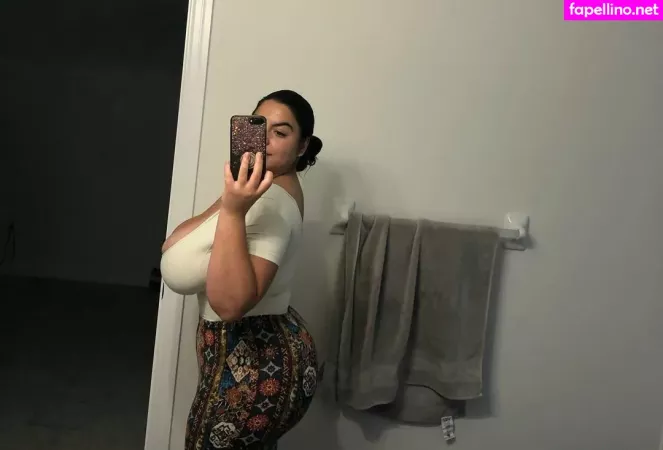 Iloveteniah OnlyFans Thumbnail #lCLs3qV3Pd