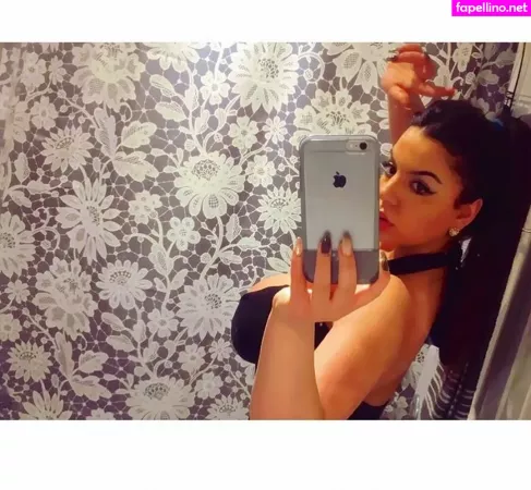 Iloveteniah OnlyFans Thumbnail #qhpoEuzJym