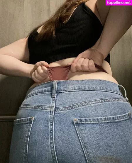 Ilovewedgies OnlyFans Thumbnail #Z5VF0oDoUk